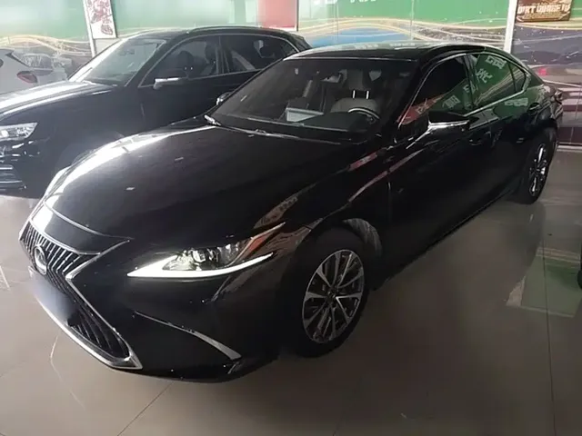 Lexus ES 2023 200 Excellence Edition
