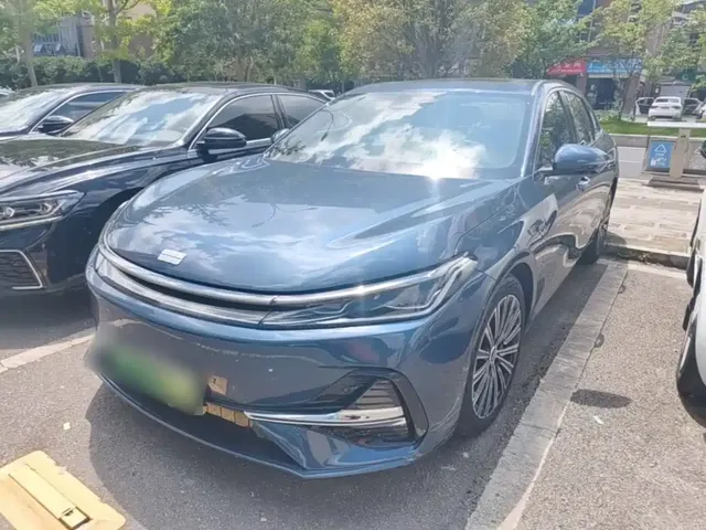 Geely Galaxy A7 2025 EM-i