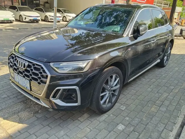Audi Q5L 2022 40T Fashion Dynamic