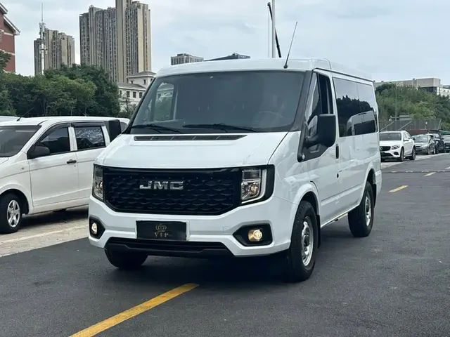 Jiangling JMC Fushun 2025 Model 2.0T 6MT Diesel Short Wheelbase Low Roof Commercial MPV 5/6 Seats with Dual Swing Doors