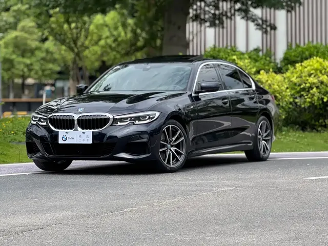BMW 3 Series 2022 Facelift 325Li M Sport Package