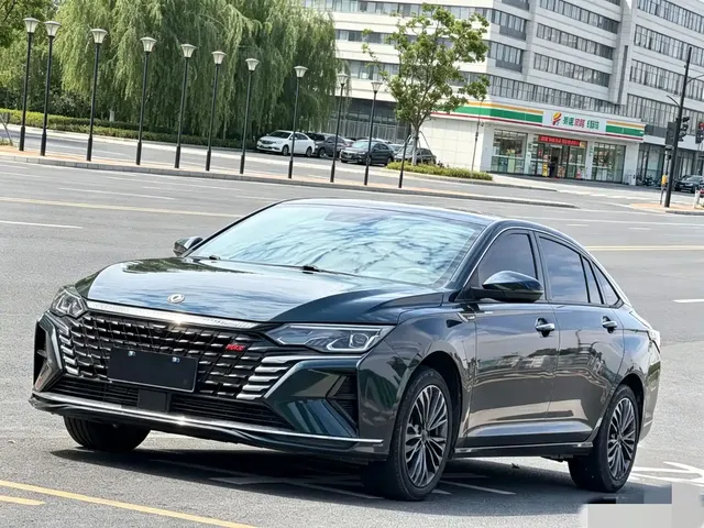 Dongfeng Aeolus Yixuan MAX 2021 1.5T Trendy Dad Edition