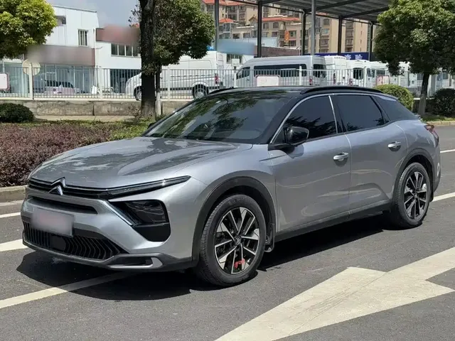 Citroën Versailles C5 X 2021 1.6T Momentum Extraordinary
