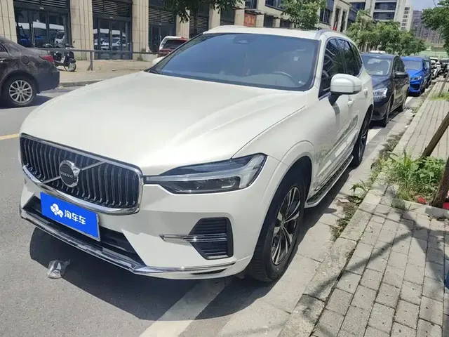 Volvo XC60 2024 B5 AWD Zhiyi Luxury Edition