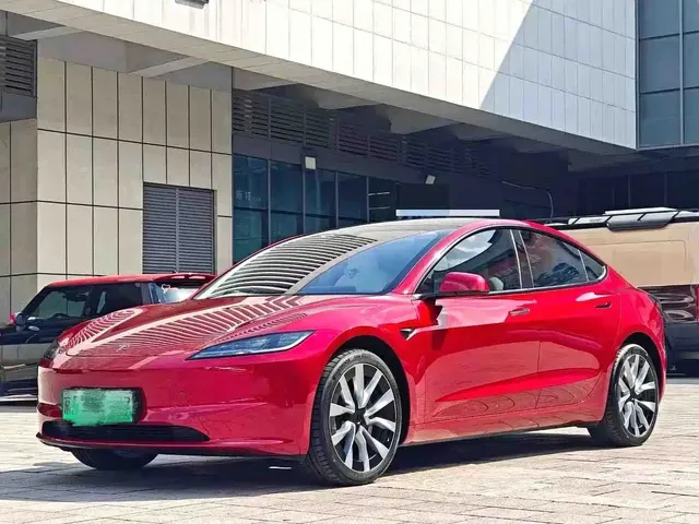 Tesla Model 3 2023 Long Range All-Wheel Drive