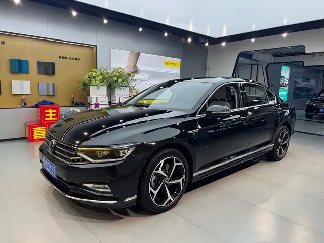 Volkswagen Magotan 2024 2 Million Units Public Sharing Edition 330TSI DSG Luxury
