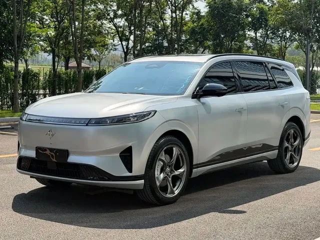Dongfeng Yipai eπ008 2024 636Max Pure Electric 6-Seater