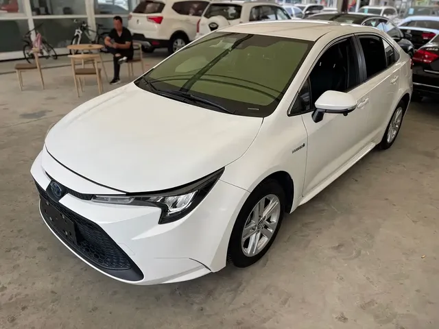 Toyota Levin 2022 Dual Engine 1.8H E-CVT Leading Edition