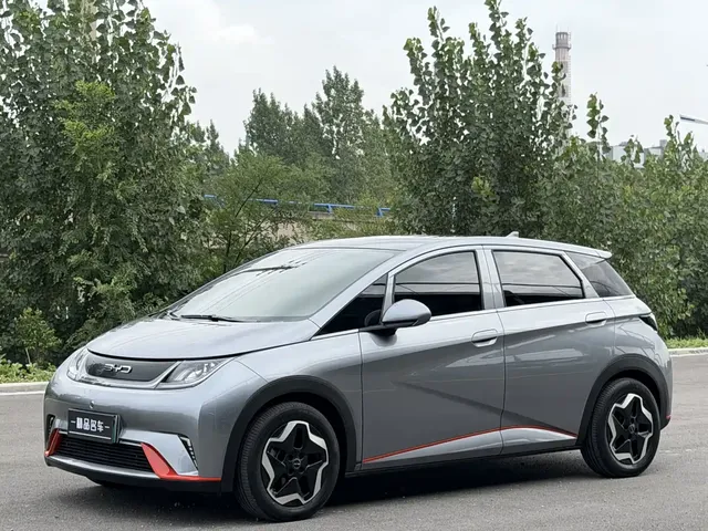 BYD Dolphin 2021 Model 405km Fashion Edition