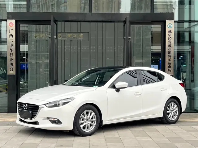 Mazda 3 Axela 2017 Sedan 1.5L Automatic Luxury China V