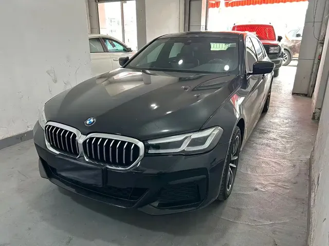 BMW 5 Series 2022 525Li M Sport Package