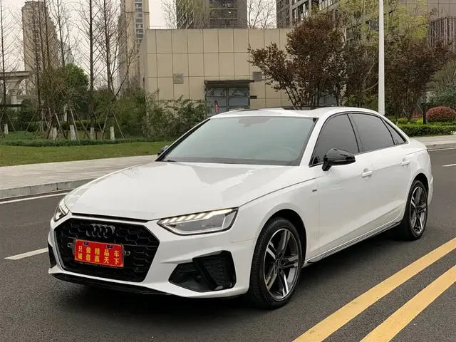 Audi A4L 2022 40 TFSI Luxury Dynamic