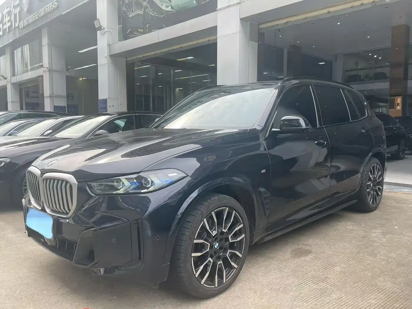 BMW X5 2025 Model xDrive 40Li M Sport Blackout Package