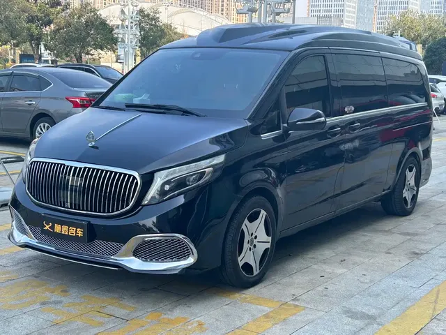 Mercedes-Benz V-Class 2018 V 260 L Premium Long Wheelbase Edition China VI