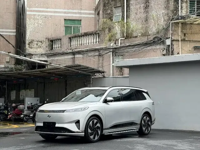 Dongfeng Yipai eπ008 2024 210Max Range Extender 6-Seater