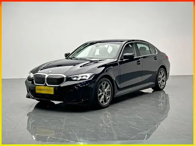 BMW i3 2025 eDrive 35 L