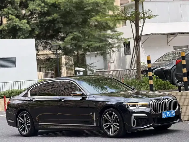 BMW 7 Series 2019 Facelift 730Li M Sport Package