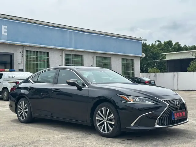 Lexus ES 2020 200 Excellence
