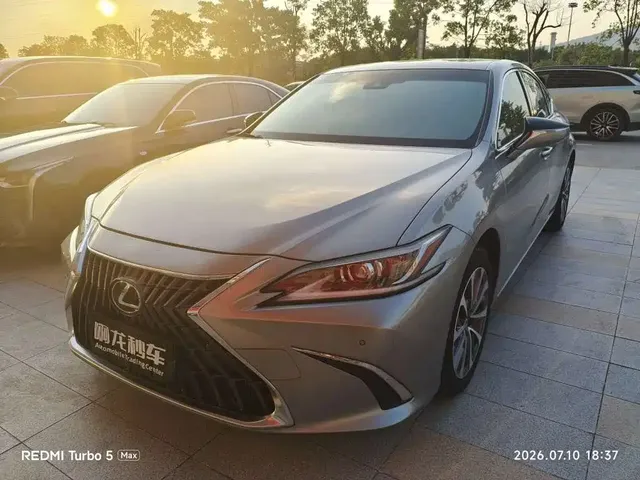 Lexus ES 2022 200 Excellence Edition