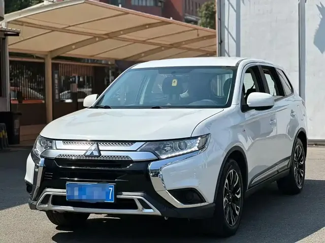 Mitsubishi Outlander 2020 2.0L 2WD Comfort 5-seater