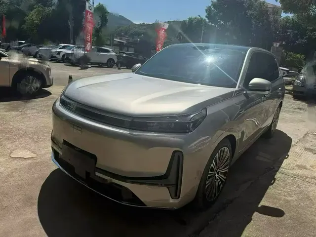 Geely Galaxy M9 2025 Base Model