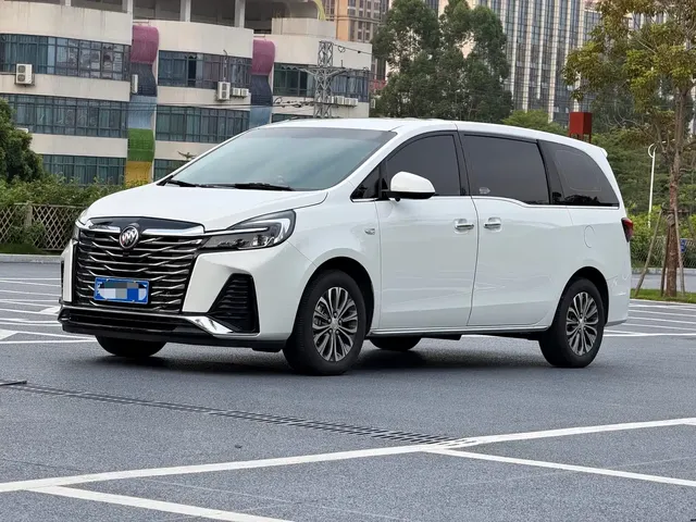 Buick GL8 2023 Model Land Business Class Smart