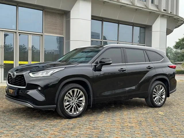 Toyota Highlander 2024 2.5L Smart Hybrid FWD Luxury 7-Seater