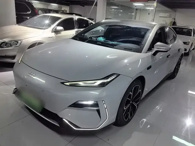Geely Galaxy E8 2025 575km Exploration Smart Drive Edition