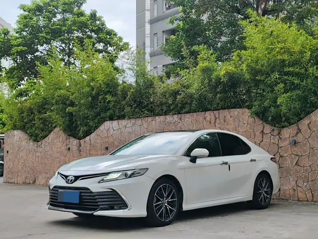 Toyota Camry 2021 2.5G Luxury Edition