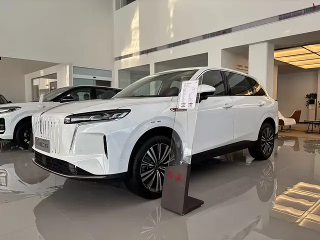 Hongqi HS6 PHEV 2026 Model 220 Intelligent Hybrid Edition