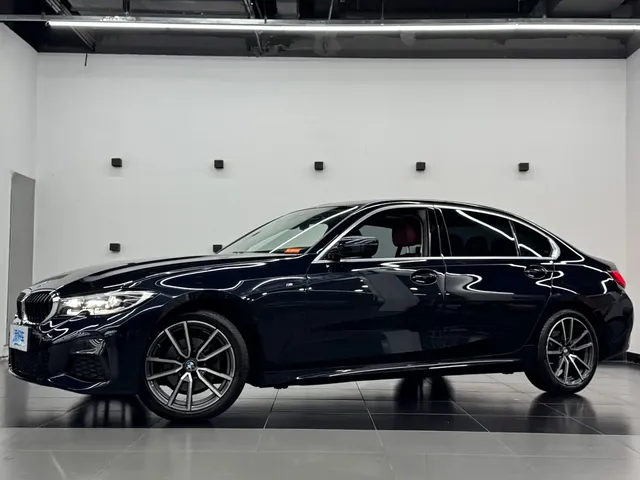 BMW 3 Series 2022 325Li M Sport Package