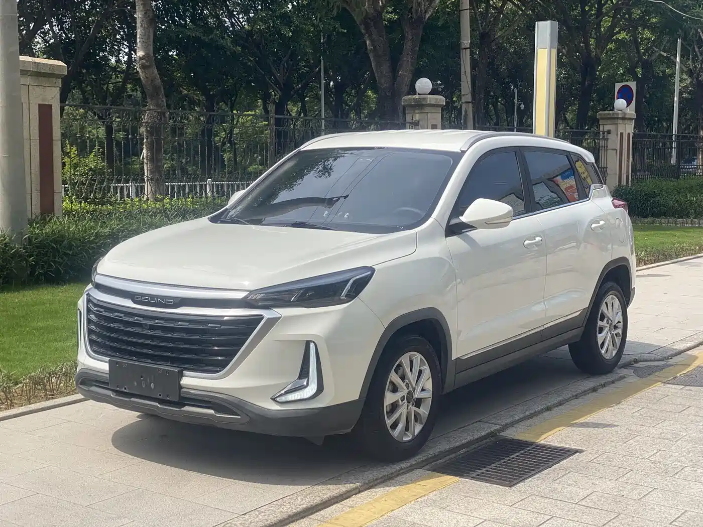 BAIC Beijing X3 2019 1.5T CVT Glory Edition