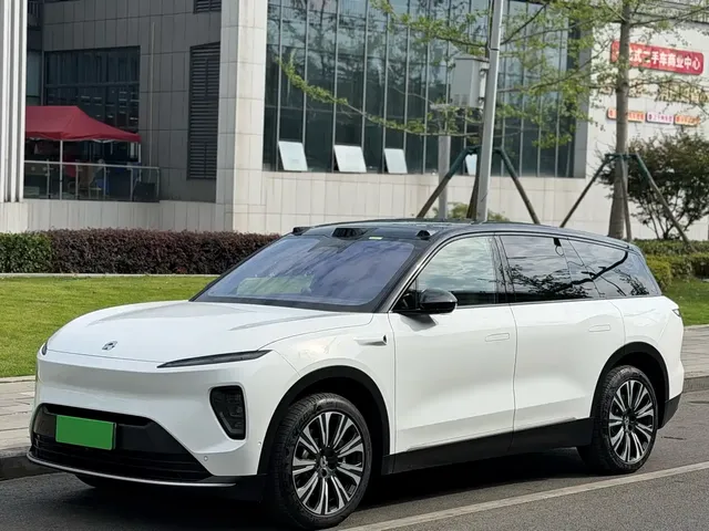 NIO ES8 2024 75kWh