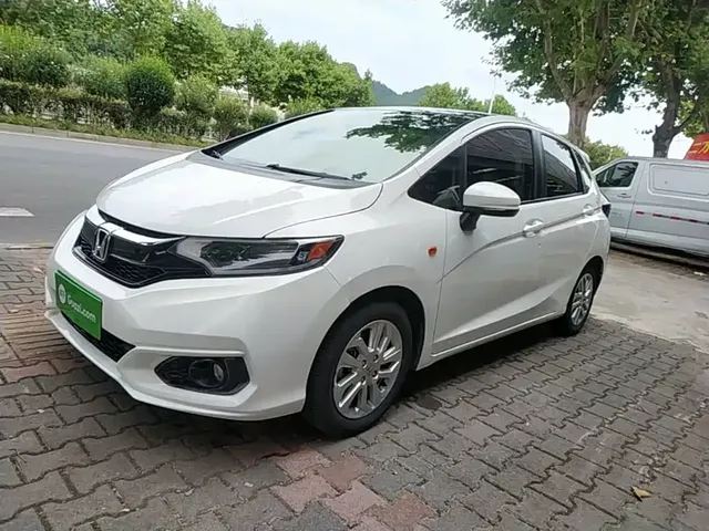 Honda Fit 2020 1.5L CVT Comfort Sunroof Edition