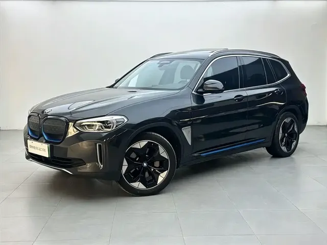 BMW iX3 2021 Pioneer