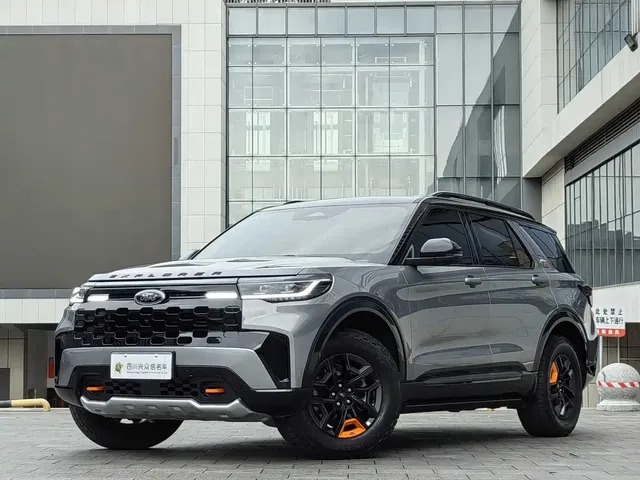 Ford Explorer 2024 2.3T EcoBoost Kunlun Summit Edition 6-seater