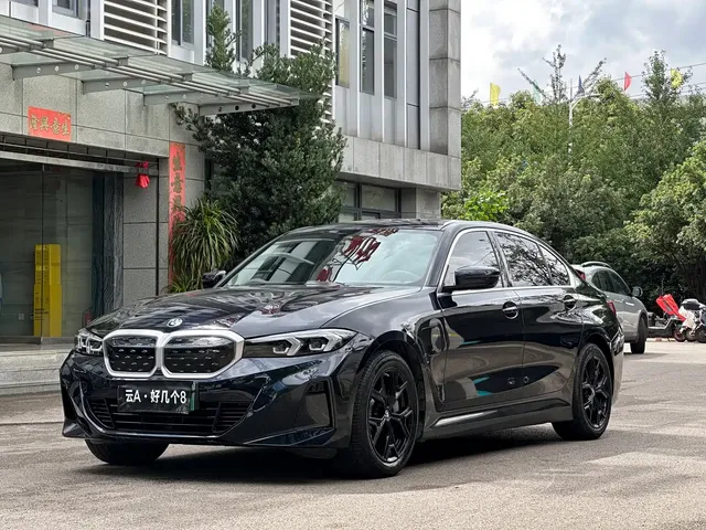 BMW i3 2024 eDrive 35 L