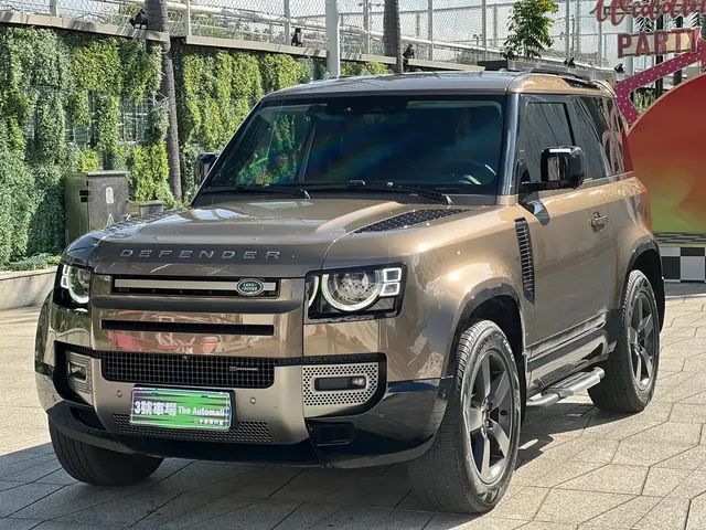 Land Rover Defender 2022 90 2.0T P300 X-DYNAMIC HSE