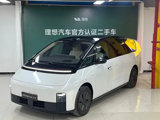 Li Auto MEGA 2025 Model Home Family Special Edition