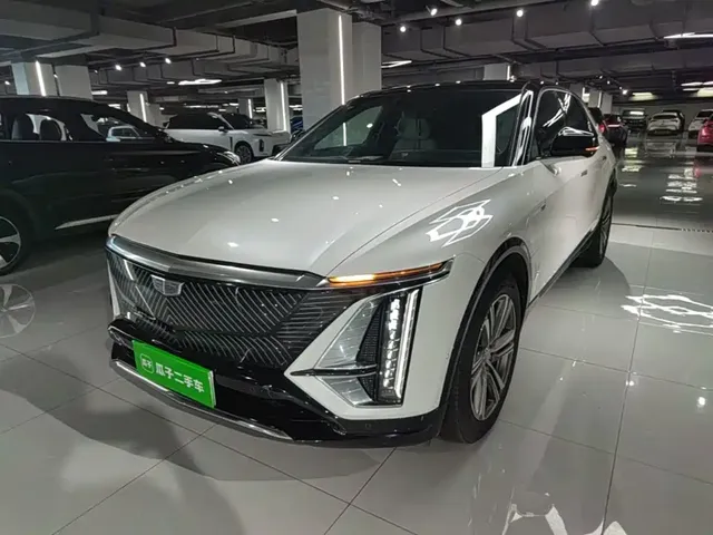 Cadillac IQ Rui Ge 2022 RWD Long Range Luxury Edition