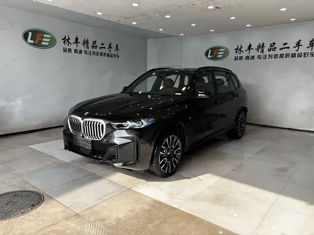 BMW X5 2025 Model xDrive 40Li M Sport Blackout Package