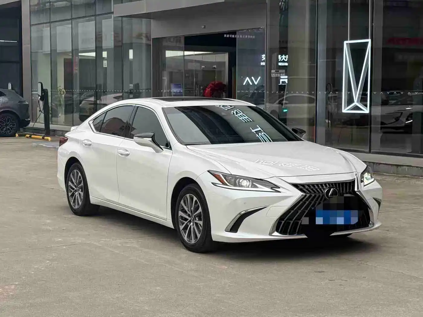 Lexus ES 2022 300h Excellence Edition