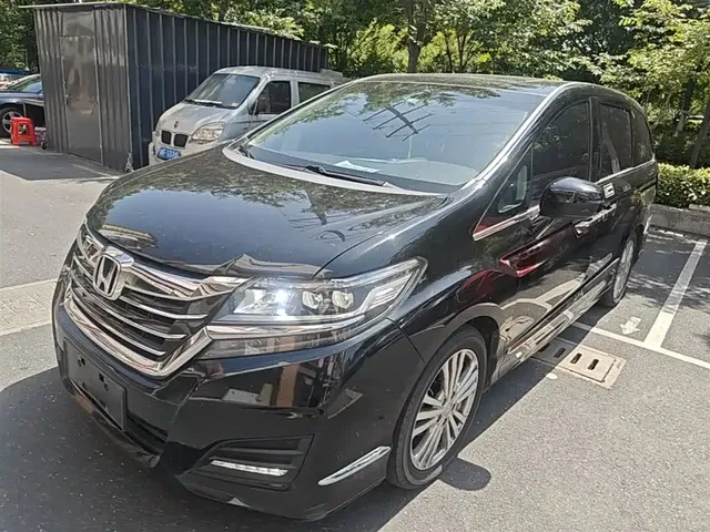 Honda Elysion 2016 2.4L Fashion Edition