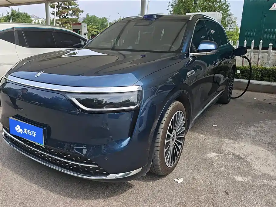 AITO Wenjie AITO M8 2025 Extended Range Ultra 53.4kWh 6-Seater