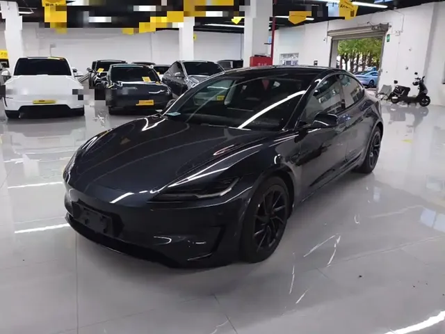 Tesla Model 3 2025 Model Year Facelift Performance All-Wheel Drive
