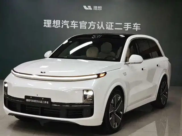 Li Auto Li L8 2025 Max Smart Renewal Edition