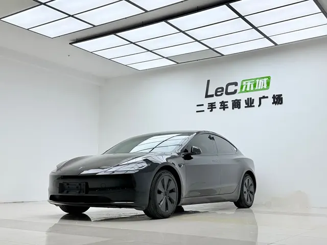 Tesla Model 3 2023 Rear-Wheel Drive