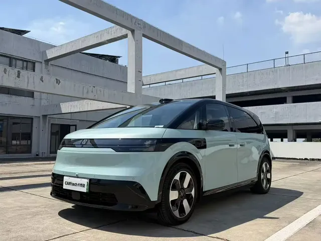 ZEEKR MIX 2025 Smart Driving Edition