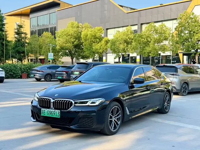BMW 5 Series New Energy 2022 Facelift 535Le M Sport Package