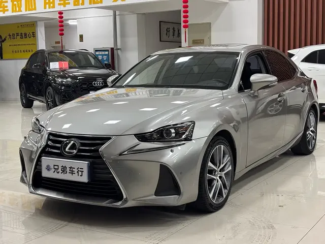 Lexus IS 2017 300 Leading Edition